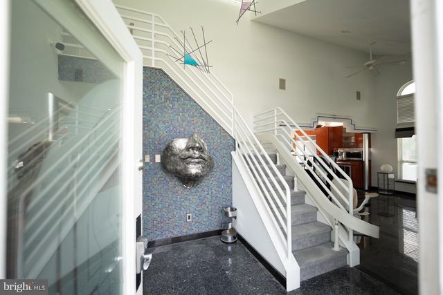 102 SMETHWYCKE DR, Cinnaminson, NJ 08077