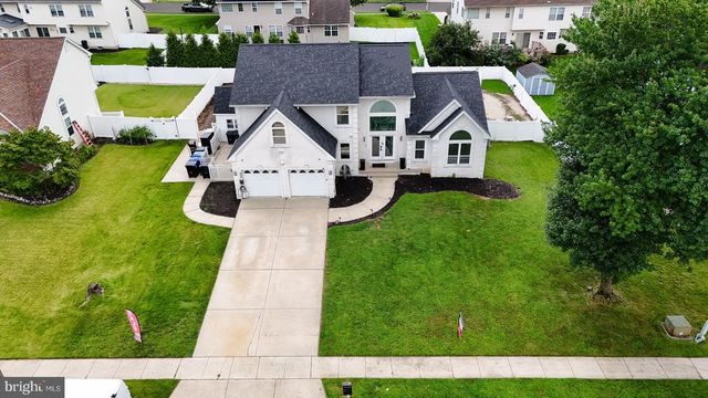 102 SMETHWYCKE DR, Cinnaminson, NJ 08077