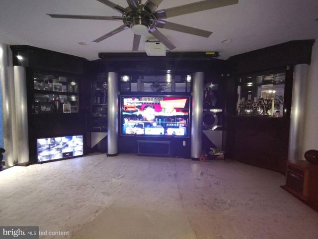 102 SMETHWYCKE DR, Cinnaminson, NJ 08077