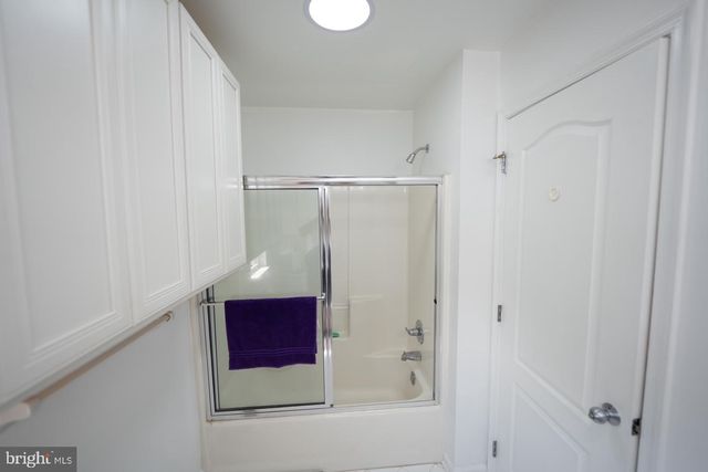 102 SMETHWYCKE DR, Cinnaminson, NJ 08077
