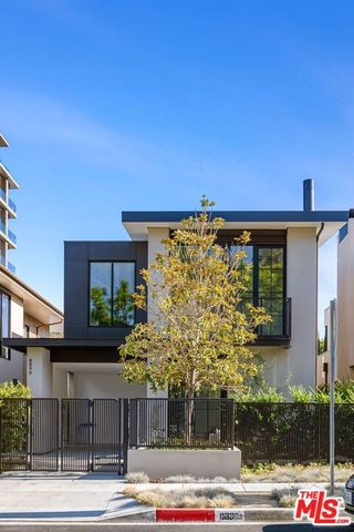 8890 Rosewood Avenue, West Hollywood, CA 90048