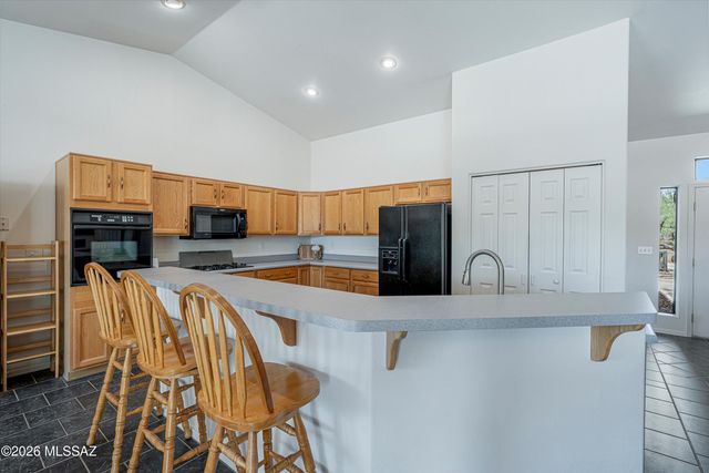 4940 N Castle Ridge Road, Tucson, AZ 85749