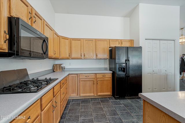 4940 N Castle Ridge Road, Tucson, AZ 85749