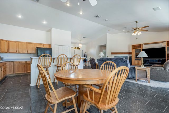 4940 N Castle Ridge Road, Tucson, AZ 85749