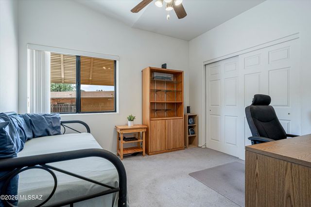 4940 N Castle Ridge Road, Tucson, AZ 85749