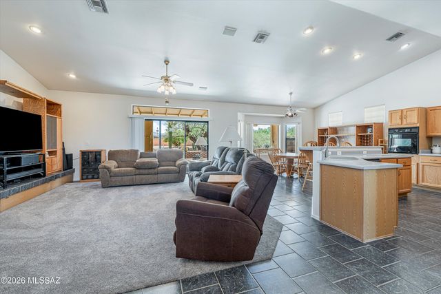 4940 N Castle Ridge Road, Tucson, AZ 85749