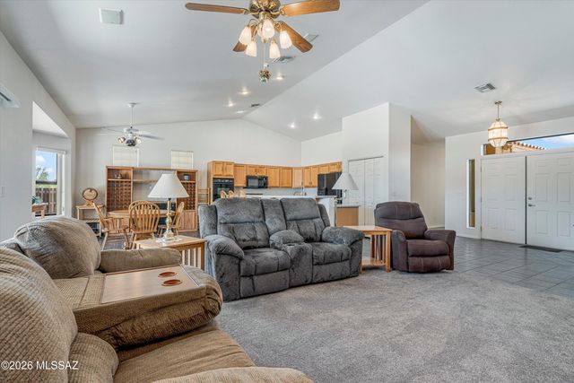4940 N Castle Ridge Road, Tucson, AZ 85749