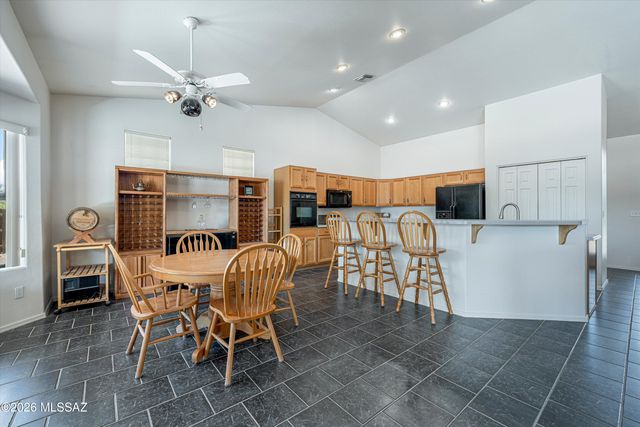 4940 N Castle Ridge Road, Tucson, AZ 85749