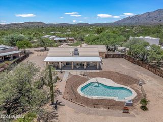 4940 N Castle Ridge Road, Tucson, AZ 85749