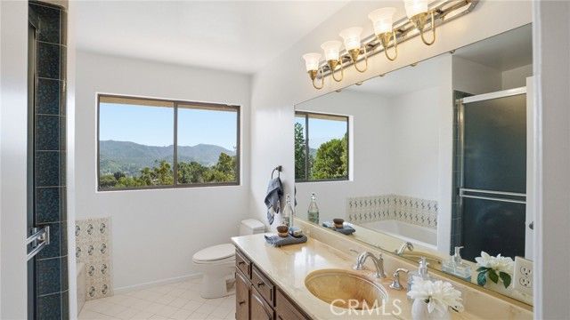 1340 Daily Circle, Glendale, CA 91208