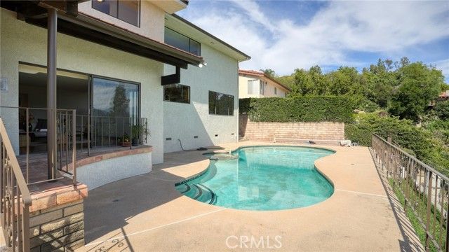 1340 Daily Circle, Glendale, CA 91208
