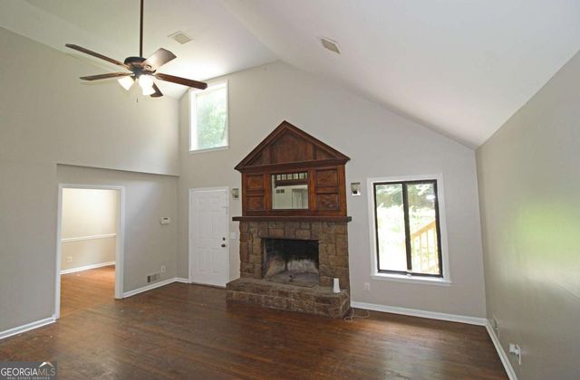 3000 Collier Drive NW, Atlanta, GA 30318
