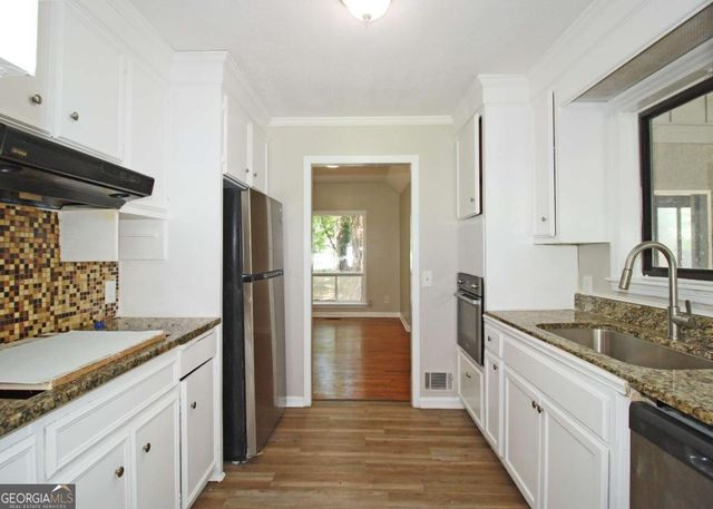 3000 Collier Drive NW, Atlanta, GA 30318