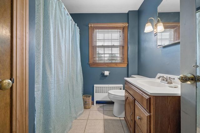 72 Mayfield St, Seekonk, MA 02771