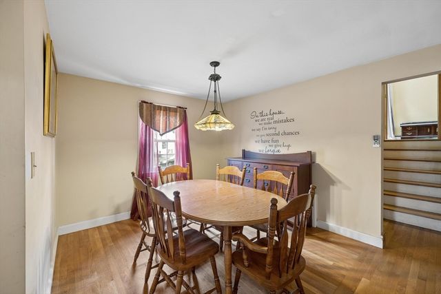 72 Mayfield St, Seekonk, MA 02771