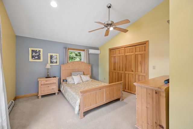 72 Mayfield St, Seekonk, MA 02771