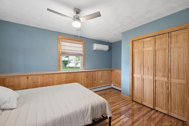 72 Mayfield St, Seekonk, MA 02771