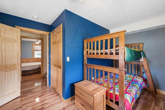 72 Mayfield St, Seekonk, MA 02771