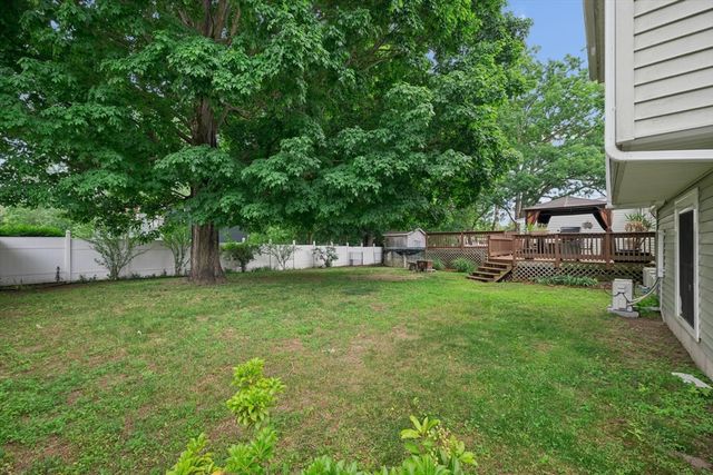 72 Mayfield St, Seekonk, MA 02771