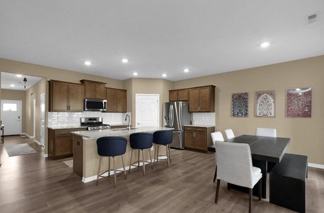 272 Mannaseh Drive W, Granville, OH 43023