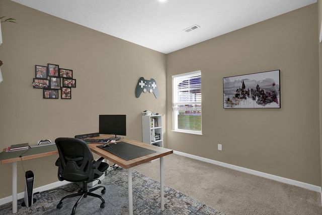 272 Mannaseh Drive W, Granville, OH 43023