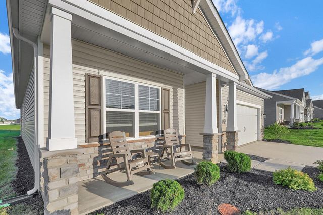 272 Mannaseh Drive W, Granville, OH 43023