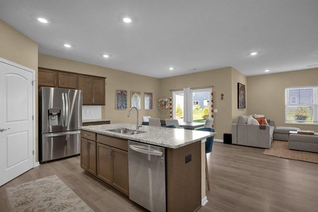 272 Mannaseh Drive W, Granville, OH 43023