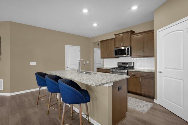 272 Mannaseh Drive W, Granville, OH 43023