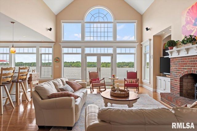 41 Lake Vista Drive, Taylorville, IL 62568