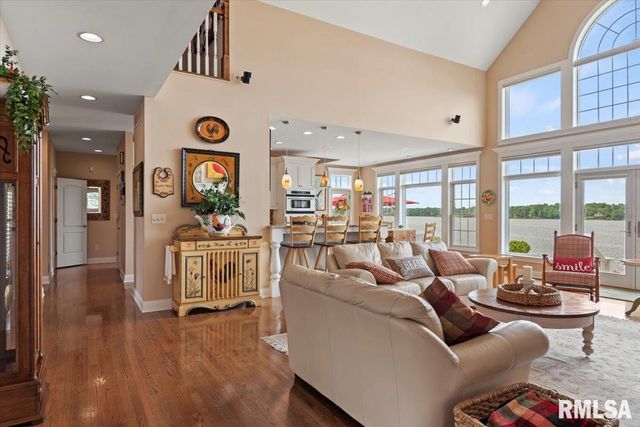 41 Lake Vista Drive, Taylorville, IL 62568