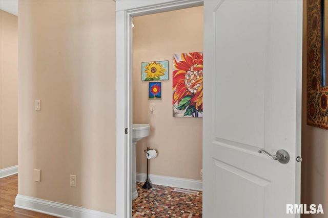 41 Lake Vista Drive, Taylorville, IL 62568