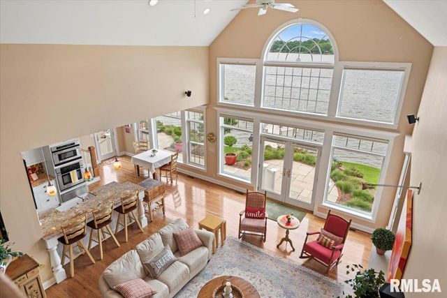 41 Lake Vista Drive, Taylorville, IL 62568