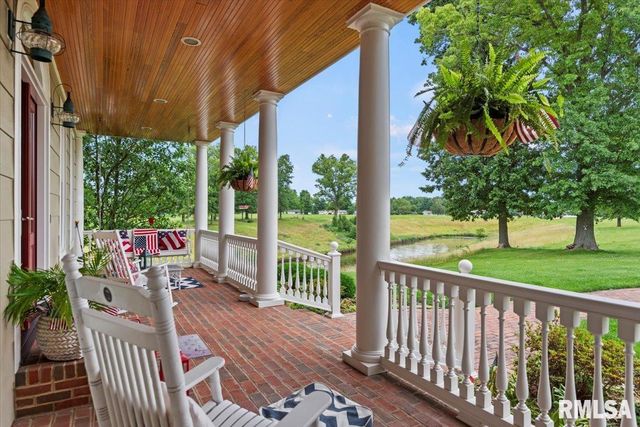 41 Lake Vista Drive, Taylorville, IL 62568