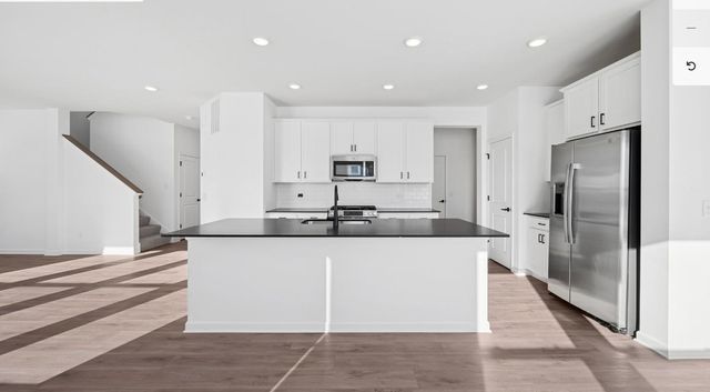 2942 Trinity Drive, Shakopee, MN 55379