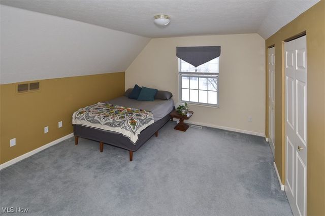 3376 Hunter Pky 26, Cuyahoga Falls, OH 44223