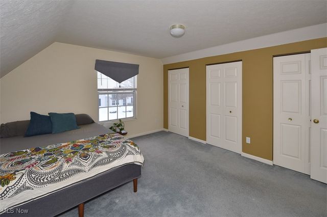 3376 Hunter Pky 26, Cuyahoga Falls, OH 44223