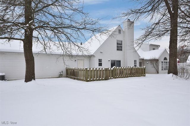 3376 Hunter Pky 26, Cuyahoga Falls, OH 44223