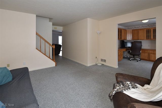 3376 Hunter Pky 26, Cuyahoga Falls, OH 44223