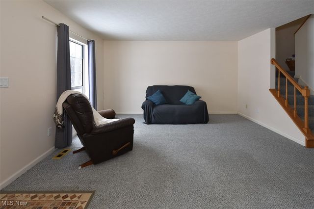 3376 Hunter Pky 26, Cuyahoga Falls, OH 44223