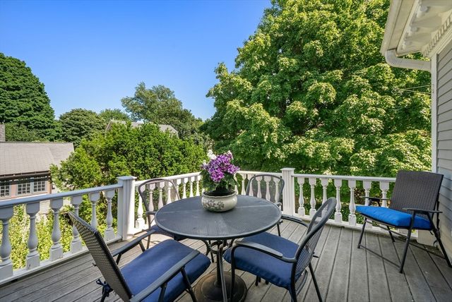 7 Hamilton St 3, Salem, MA 01970