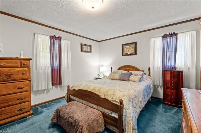 288 Hillside Court, Winston-salem, NC 27107