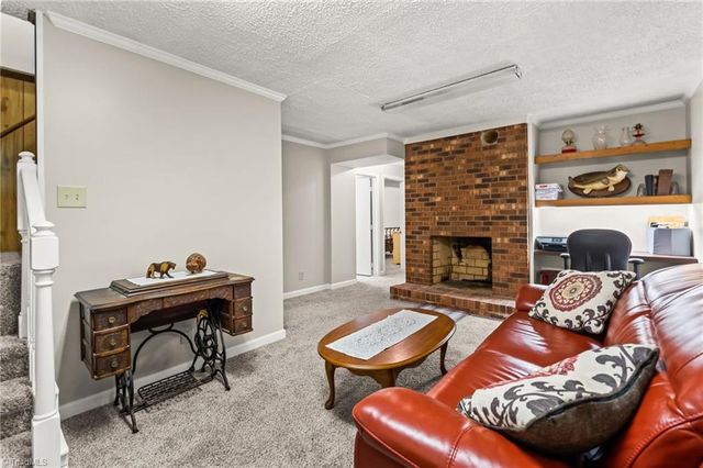 288 Hillside Court, Winston-salem, NC 27107