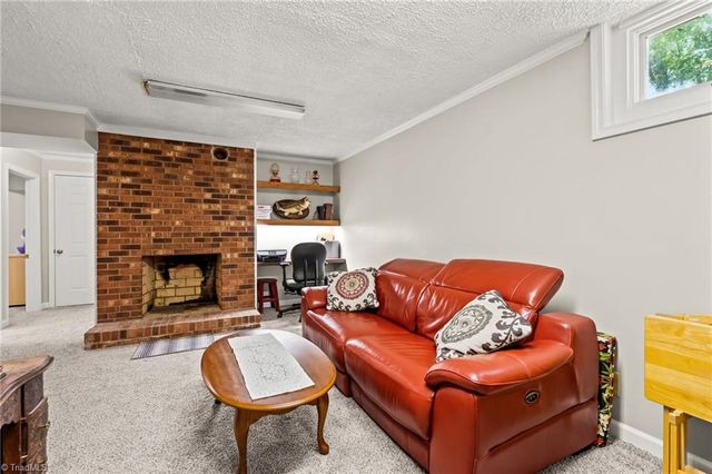 288 Hillside Court, Winston-salem, NC 27107