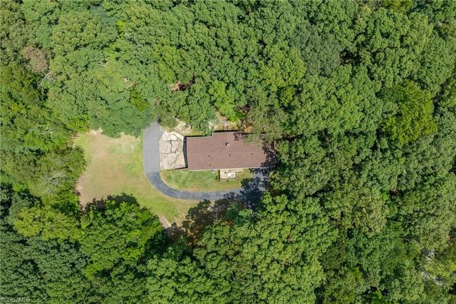 288 Hillside Court, Winston-salem, NC 27107