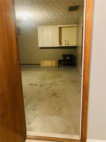 695 Paris Drive, Lawrenceville, GA 30043