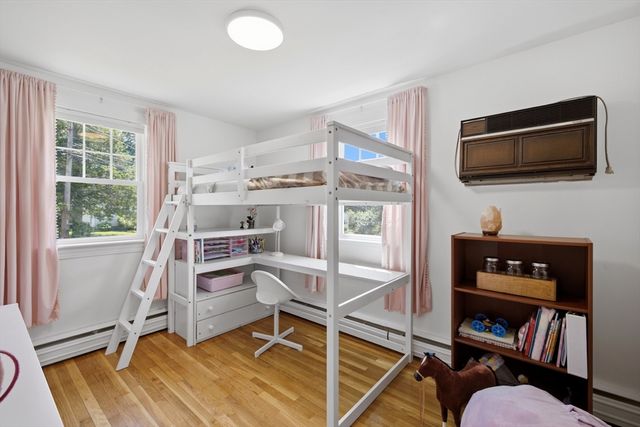 31 Day Circle, Woburn, MA 01801