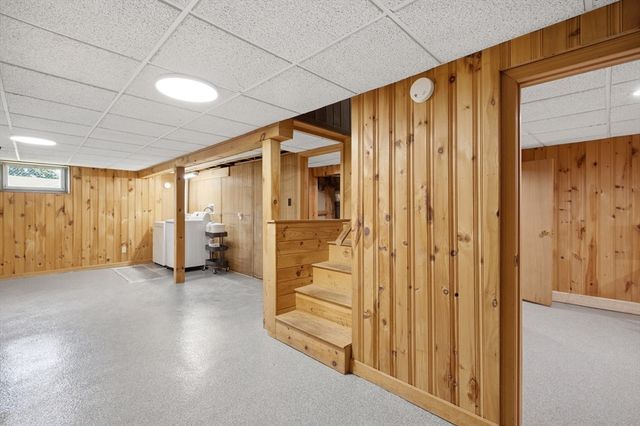 31 Day Circle, Woburn, MA 01801