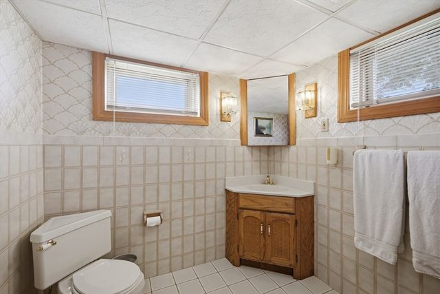 31 Day Circle, Woburn, MA 01801
