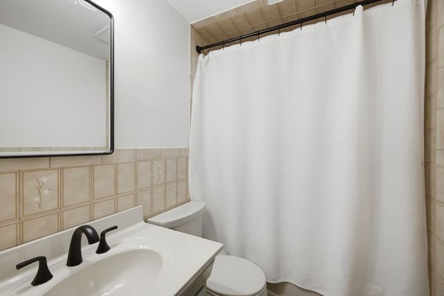 31 Day Circle, Woburn, MA 01801