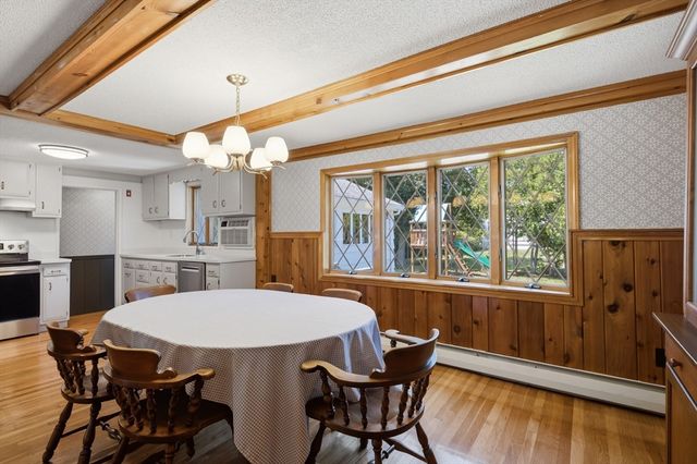 31 Day Circle, Woburn, MA 01801